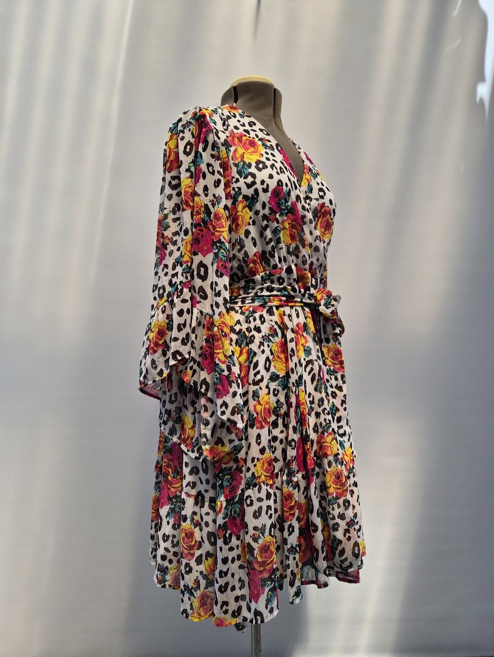 Torrid x Betsey Johnson Collab Limited Edition Leopard Floral Dress Size 1 1x - Picture 3 of 15